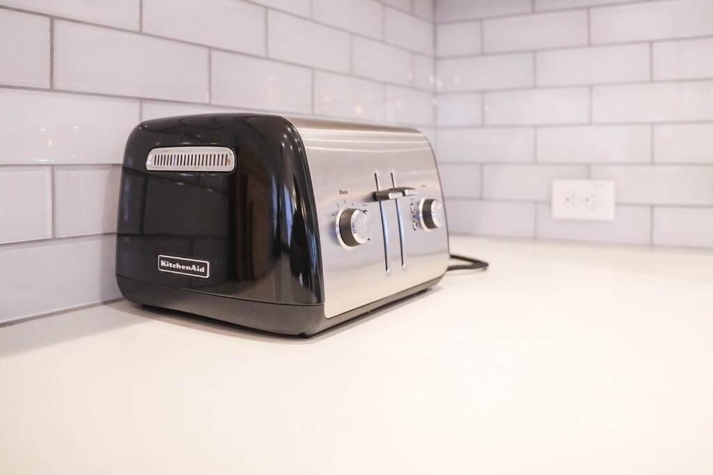 Lamar Villa-3 Bed 2.5 Bath With Outdoor Kitchen サンアントニオ エクステリア 写真
