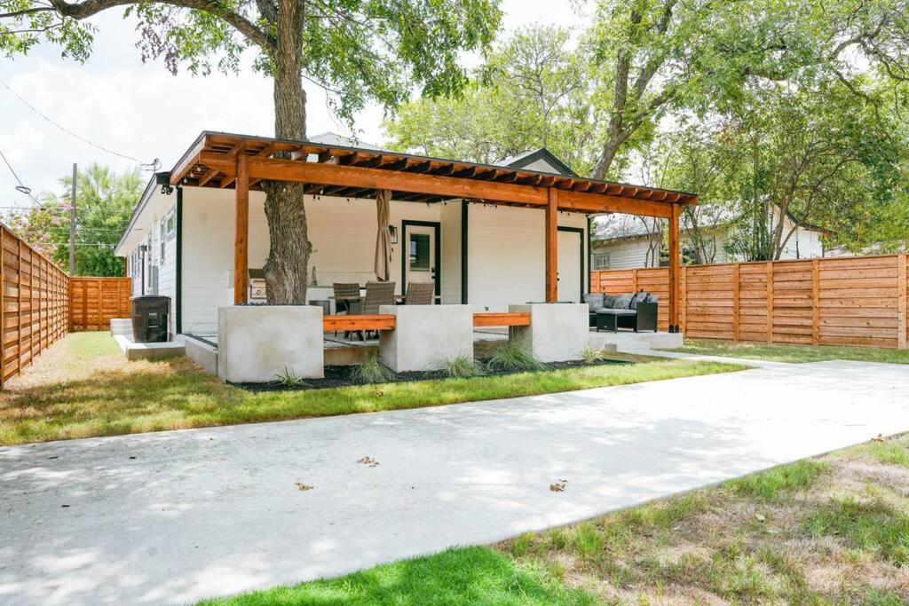 Lamar Villa-3 Bed 2.5 Bath With Outdoor Kitchen サンアントニオ エクステリア 写真